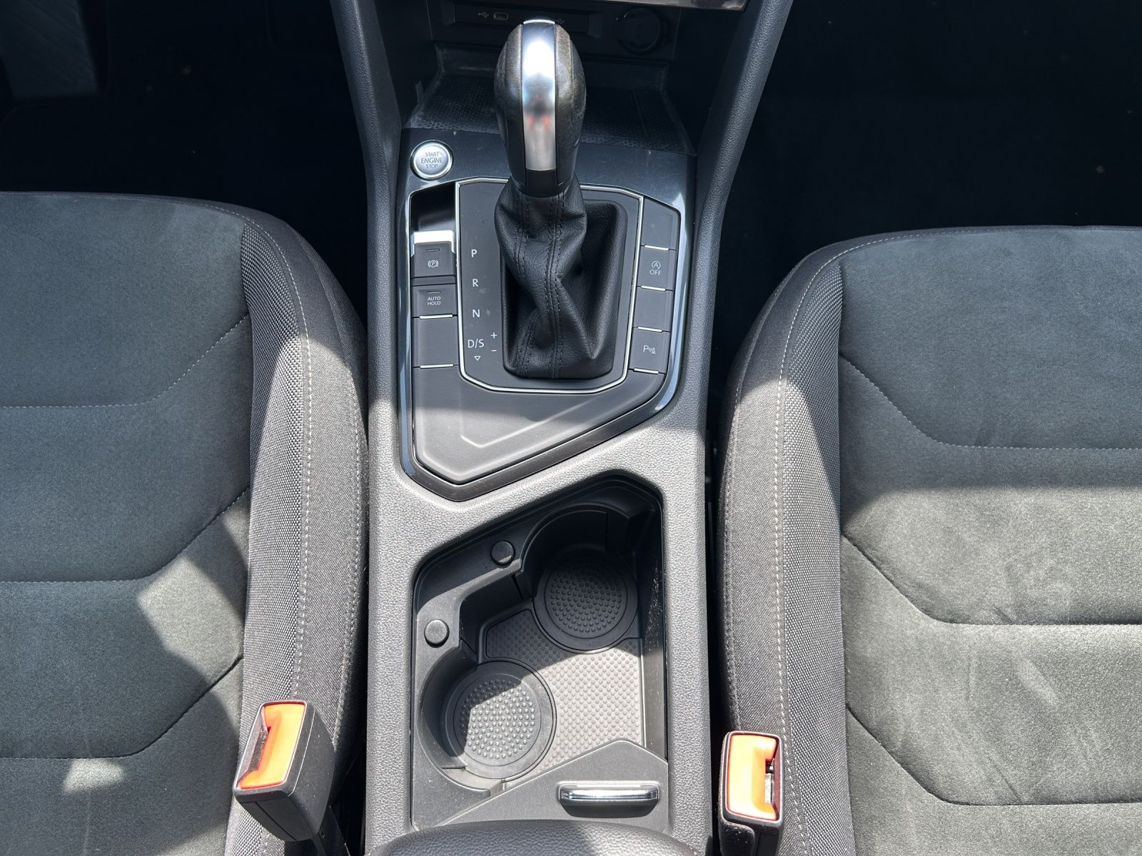 Fahrzeugabbildung Volkswagen Tiguan Allspace TSI Highline DSG LED Navi ACC AI