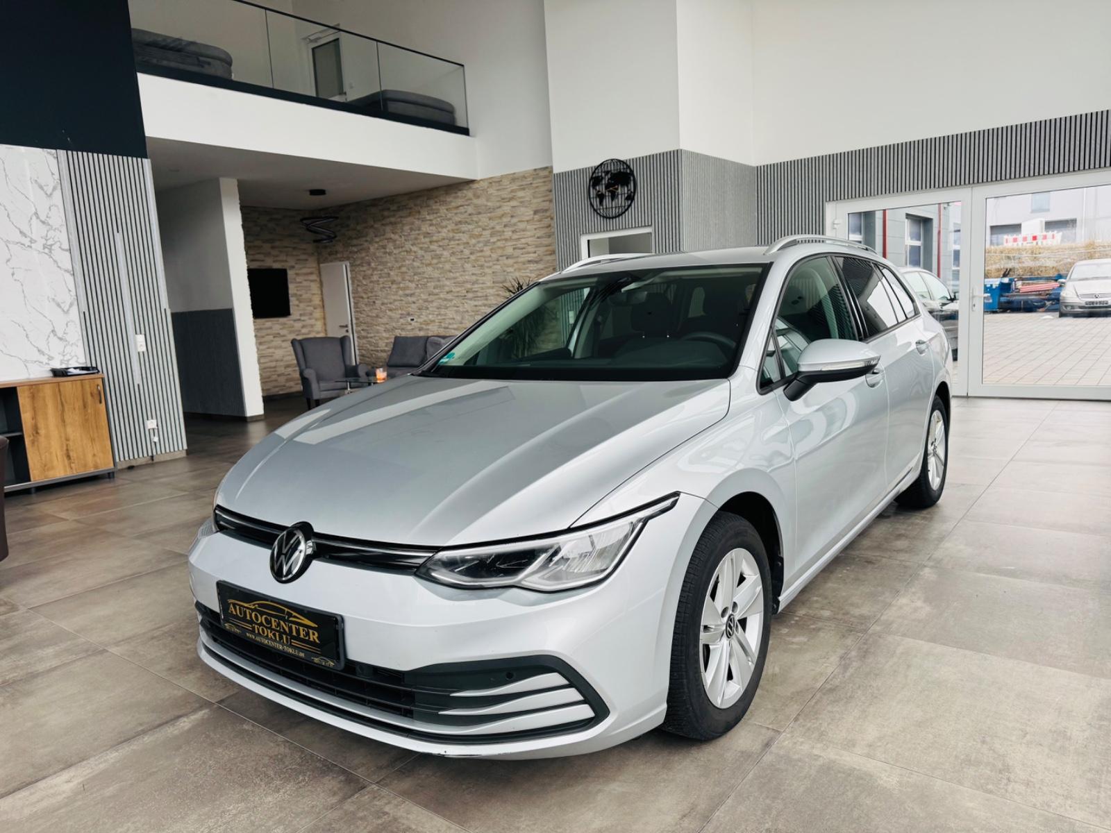 Volkswagen Golf VIII Variant Life 2.0 TDI DSG AHK