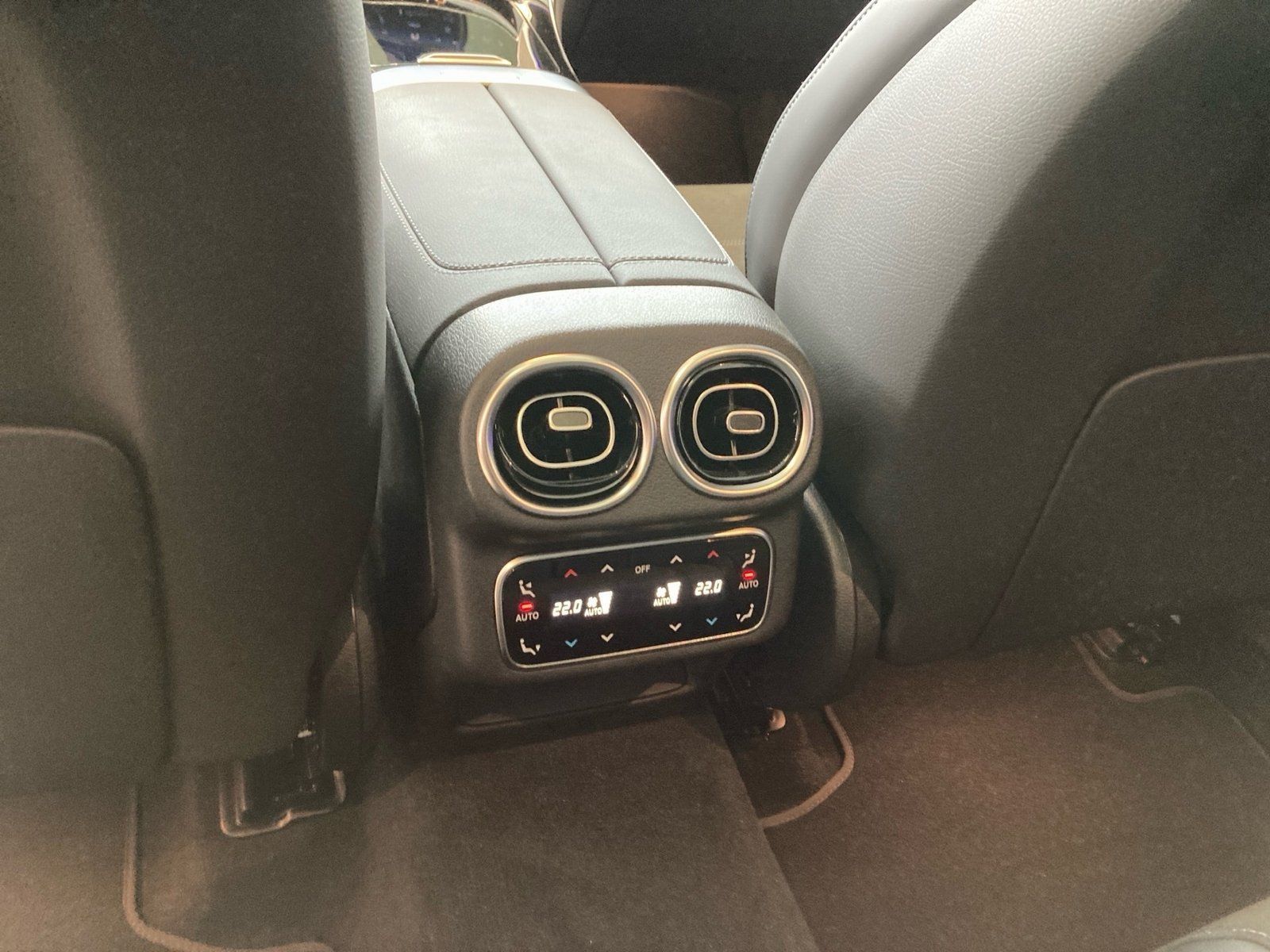 Fahrzeugabbildung Mercedes-Benz GLC 300 4M AMG Plus*Airmatic*HUD*Pano*Distro*360