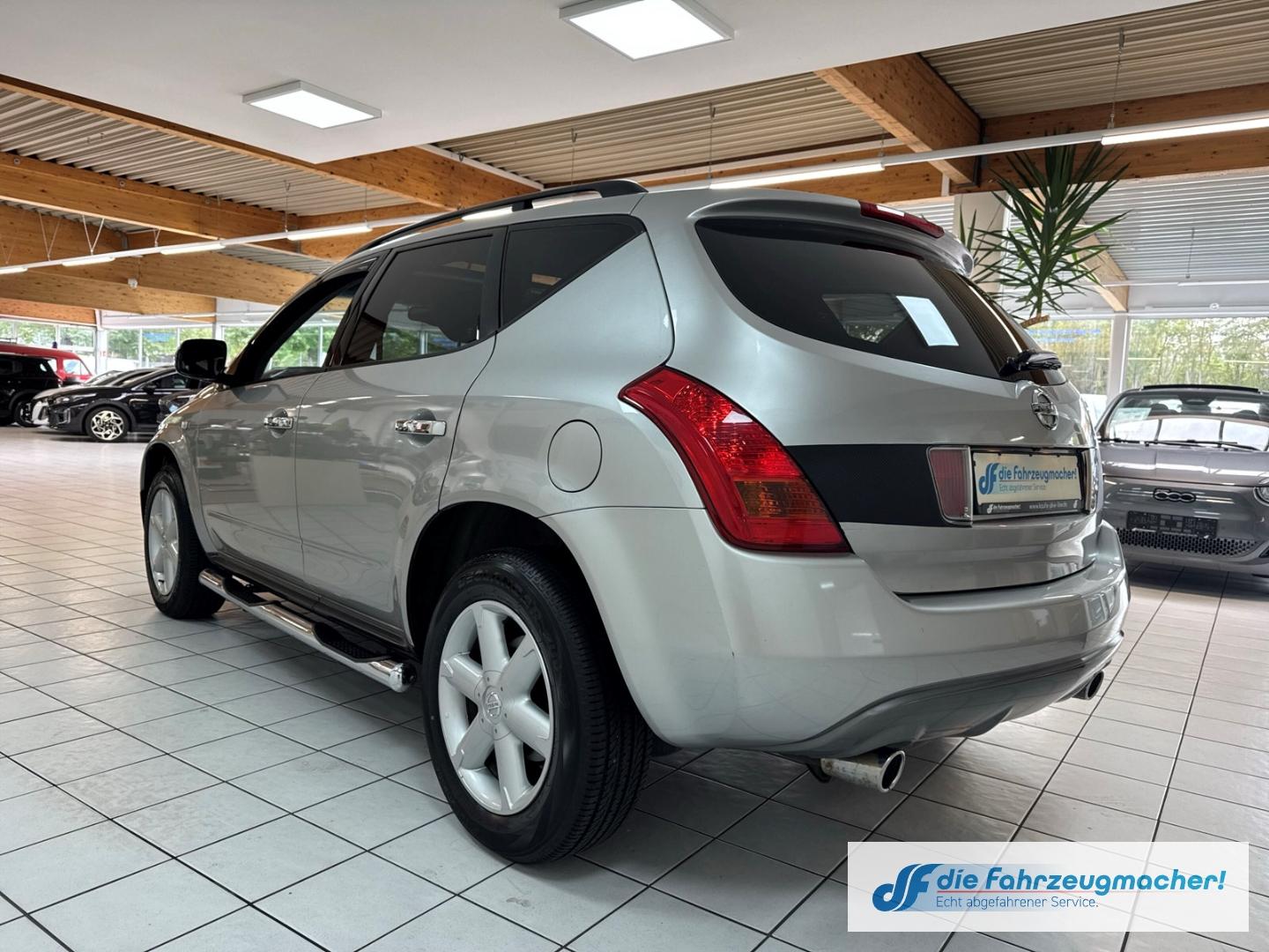 Nissan Murano 2005 — салон