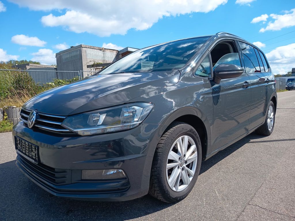 Image of Volkswagen Touran
