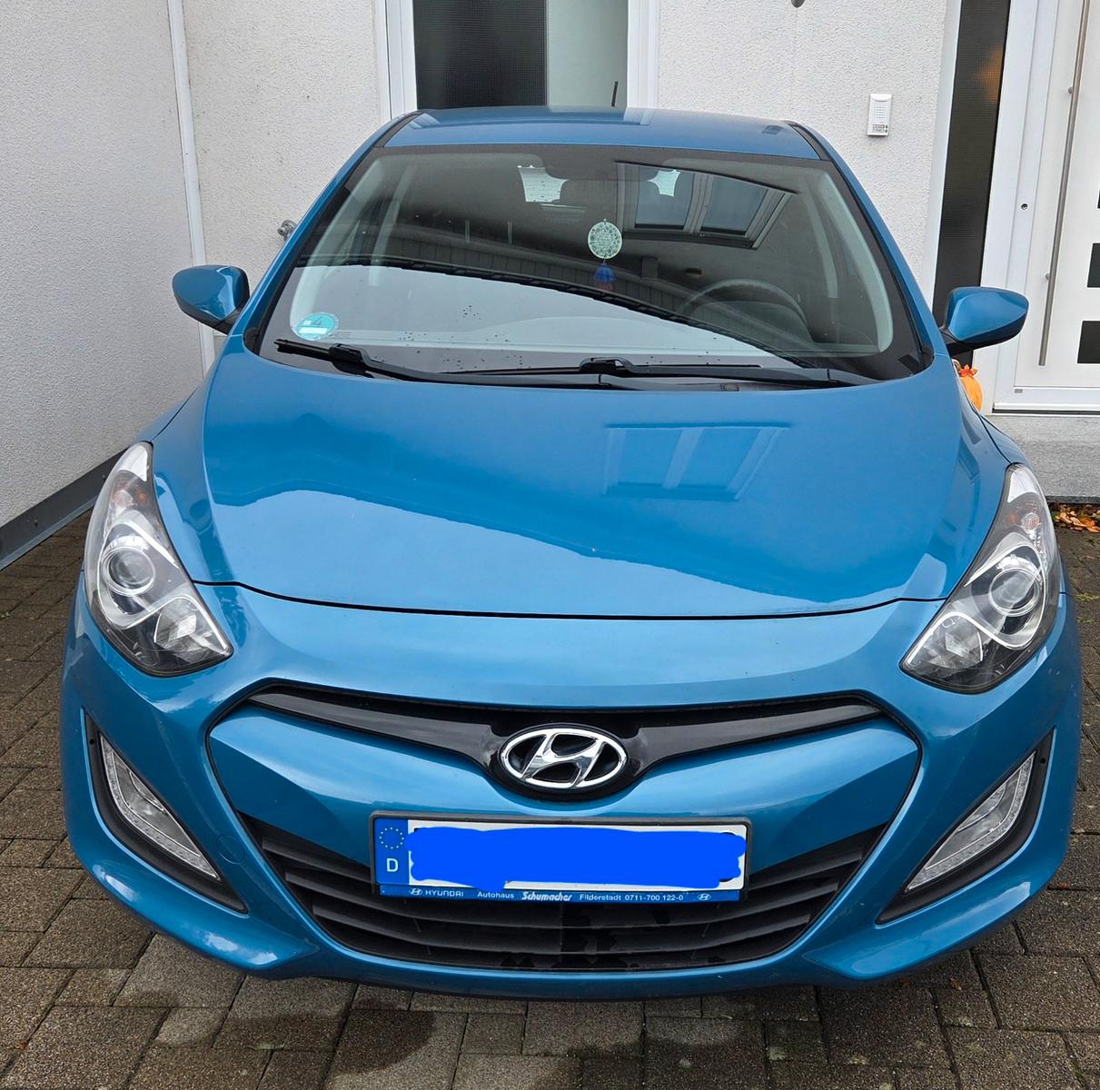 Hyundai i30 2013 — rear view