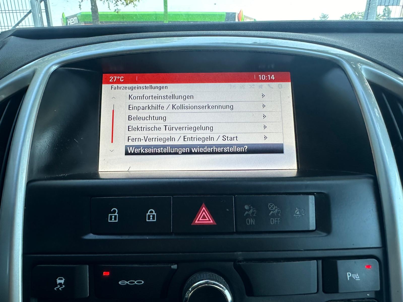 Opel Astra 2015 — photo 25