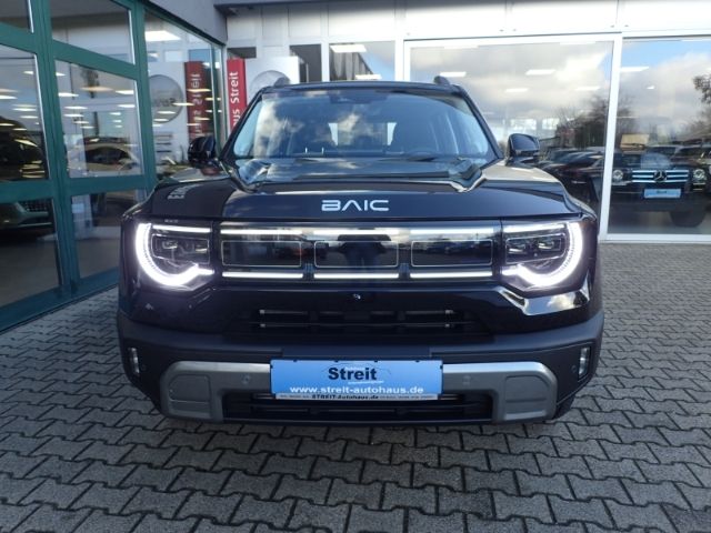Fahrzeugabbildung BAIC BJ30 4WD HEV Allwetterreifen Unterbodenschutz 36