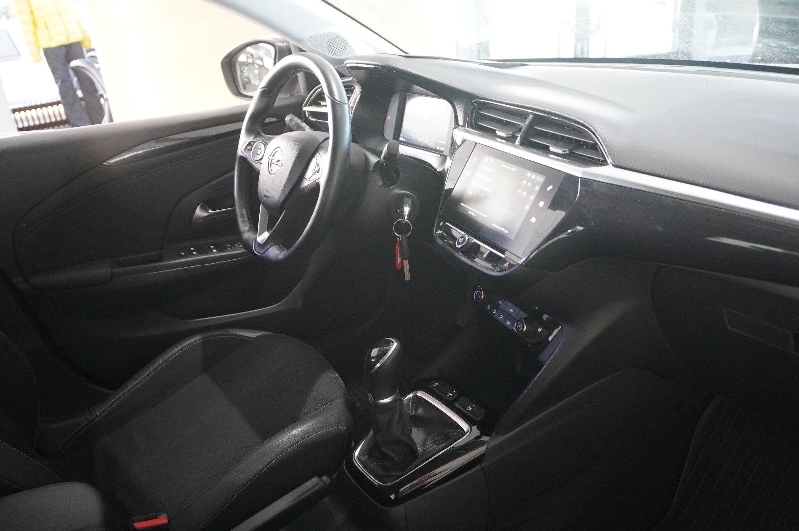 Fahrzeugabbildung Opel Corsa F 1.2 ELEGANCE NAVI/LED/KAMERA/SHZ/VIRT.