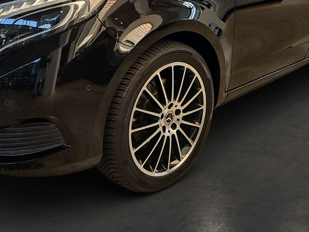 Fahrzeugabbildung Mercedes-Benz V 250 d Edition kompakt 2,5t AHK Kühlfach Sound