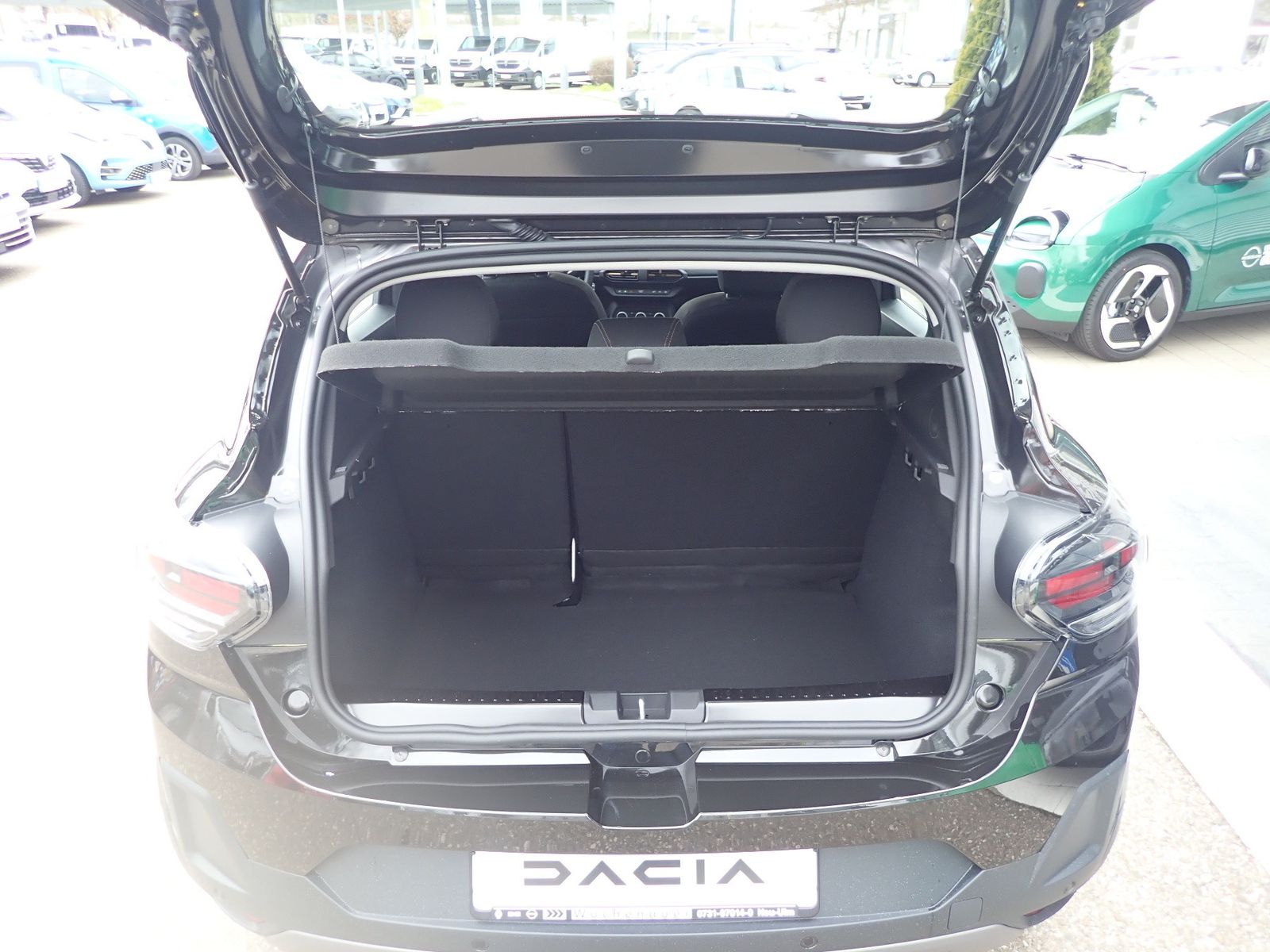Fahrzeugabbildung Dacia Sandero Stepway Expression TCe 110