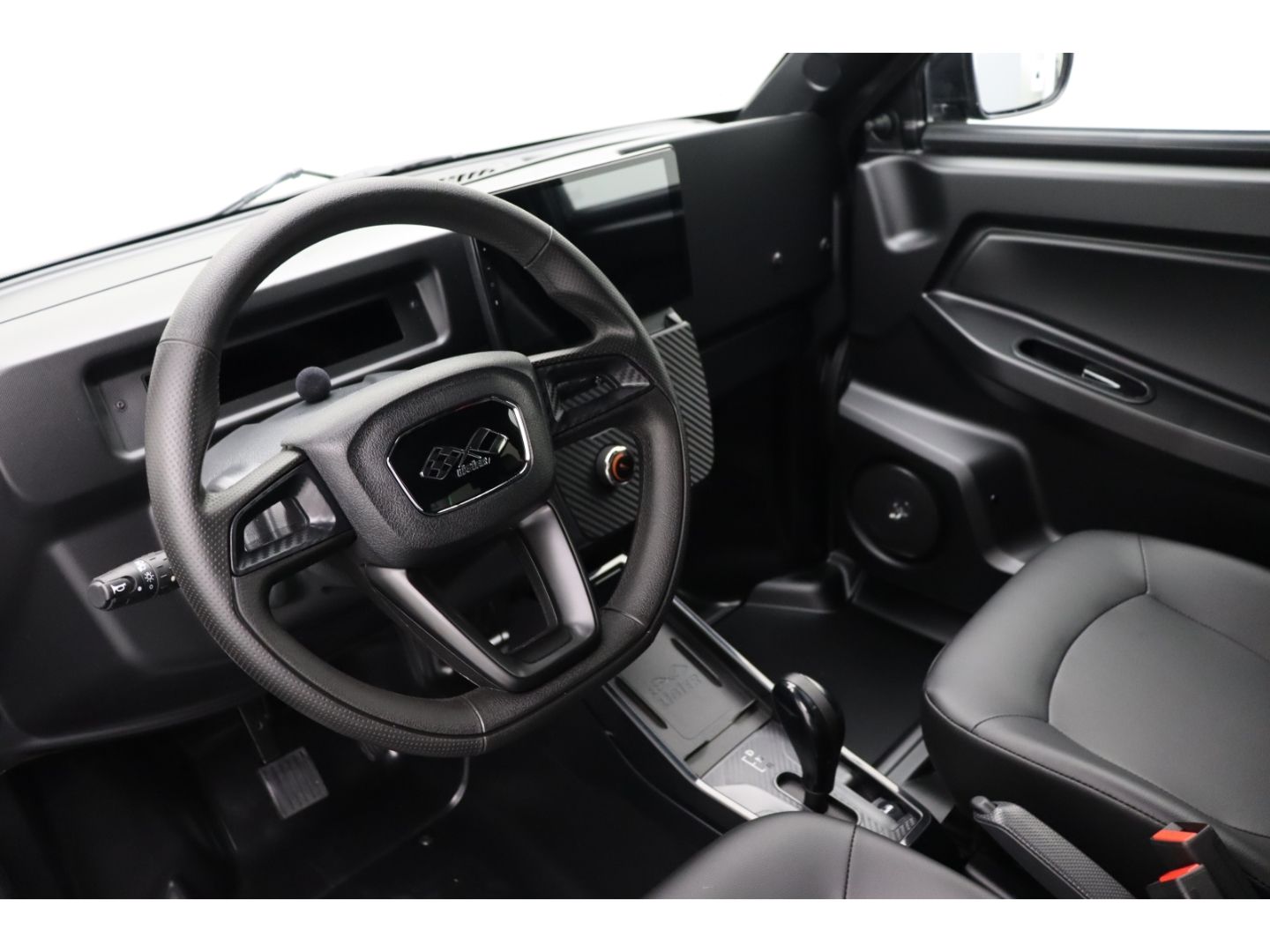 Fahrzeugabbildung Ligier MYLI V3 LAB E5 *Fahren ab 15* Multimedia pack