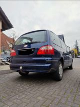 Ford Galaxy 2.8 CD-V6 24V Ghia 7-sitzig Ghia - Ford Galaxy aus 2005: Ghia