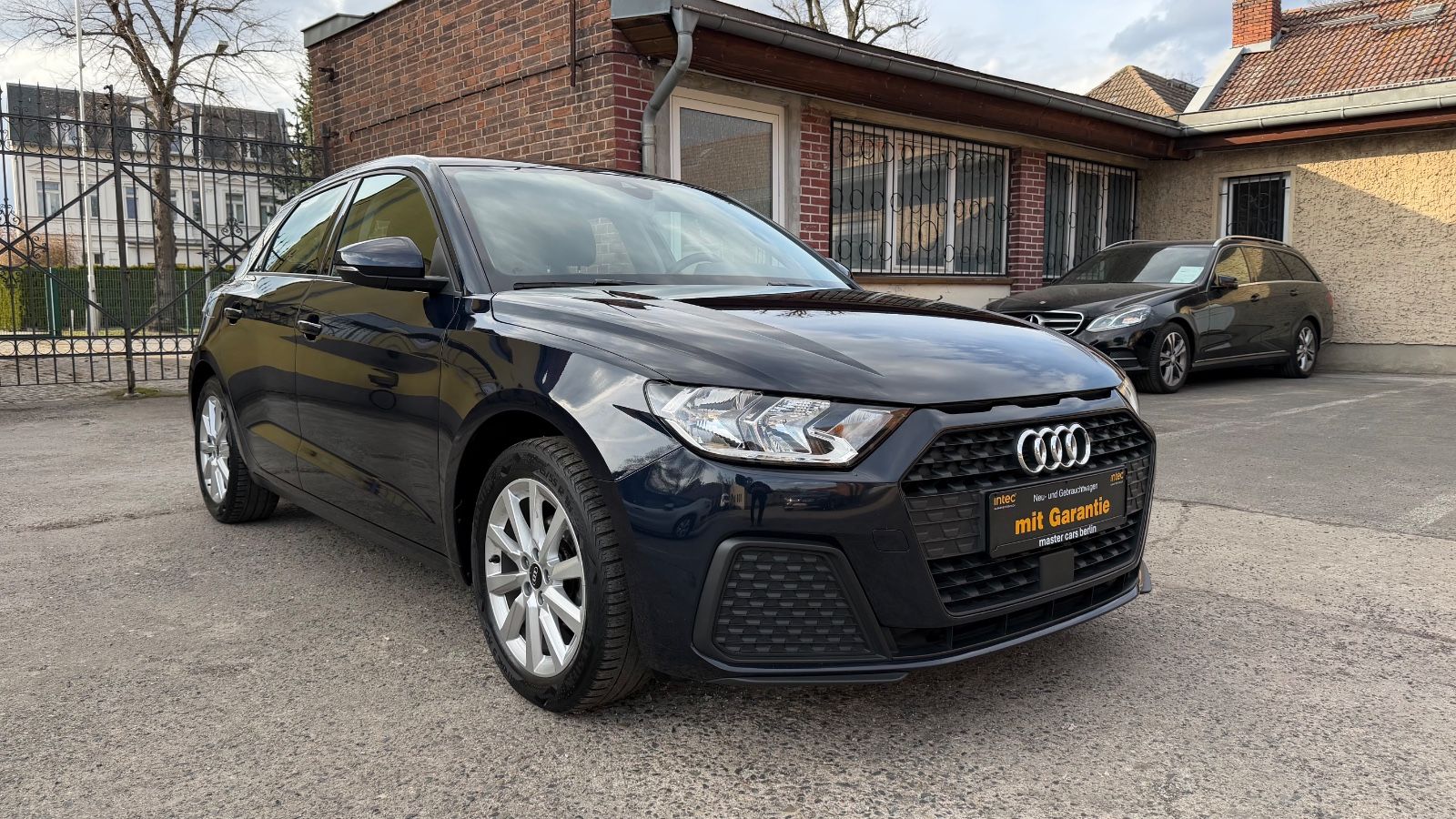 AUDI A1 Sportback 25 TFSI basis*Automatik*Scheckheft