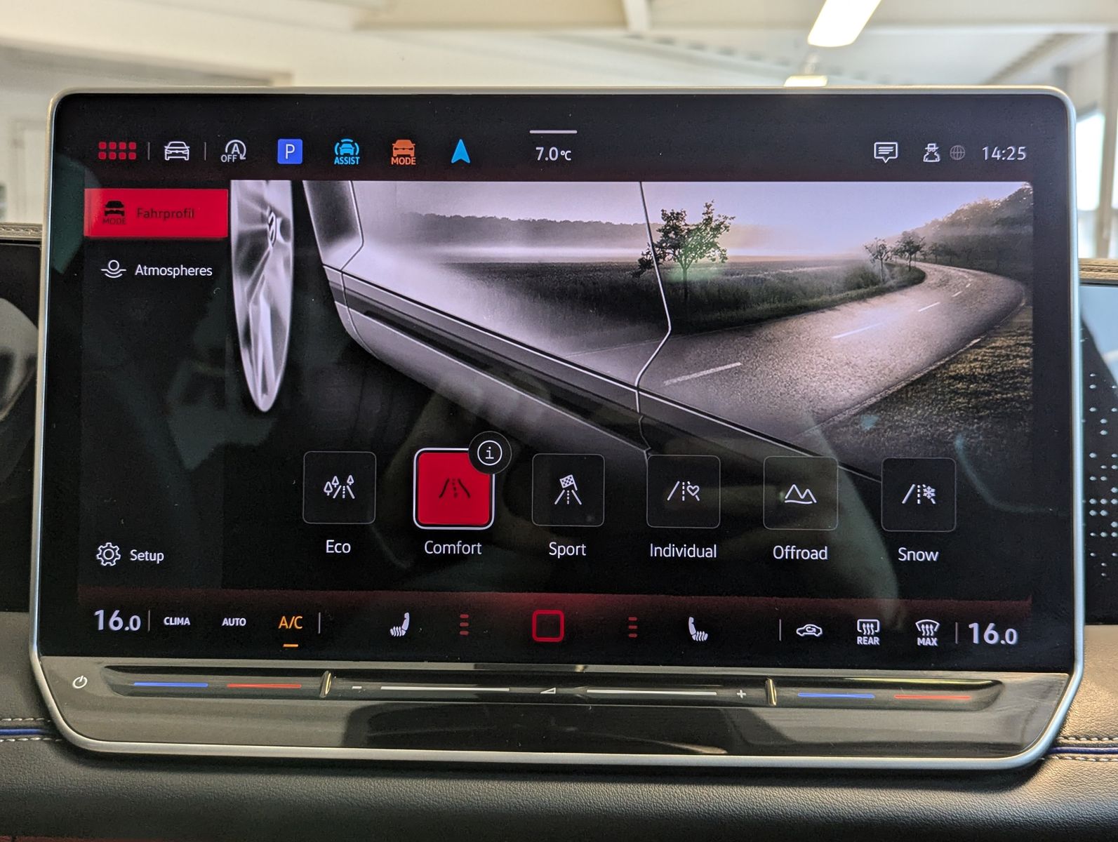 VW Tiguan 2.0TDI R-Line 4M Pano H/K AHK Matrix 20" - Image 32