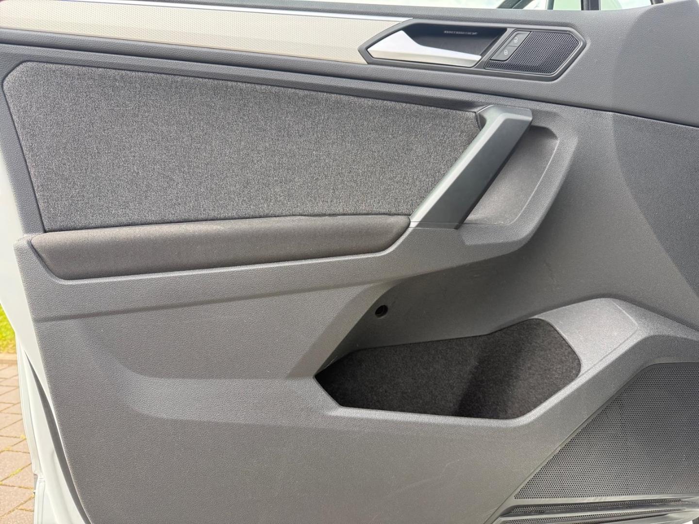 Volkswagen Tiguan Move 2.0 TDI AHK-klappbar Navi ACC CarPla, миниатюра 15