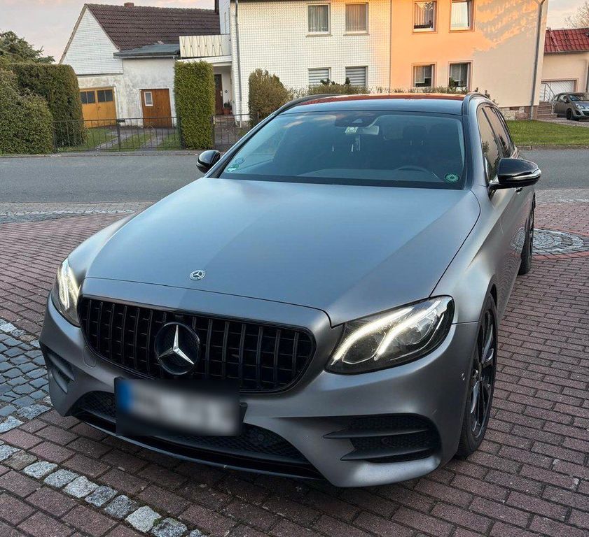 Image of Mercedes-Benz 220