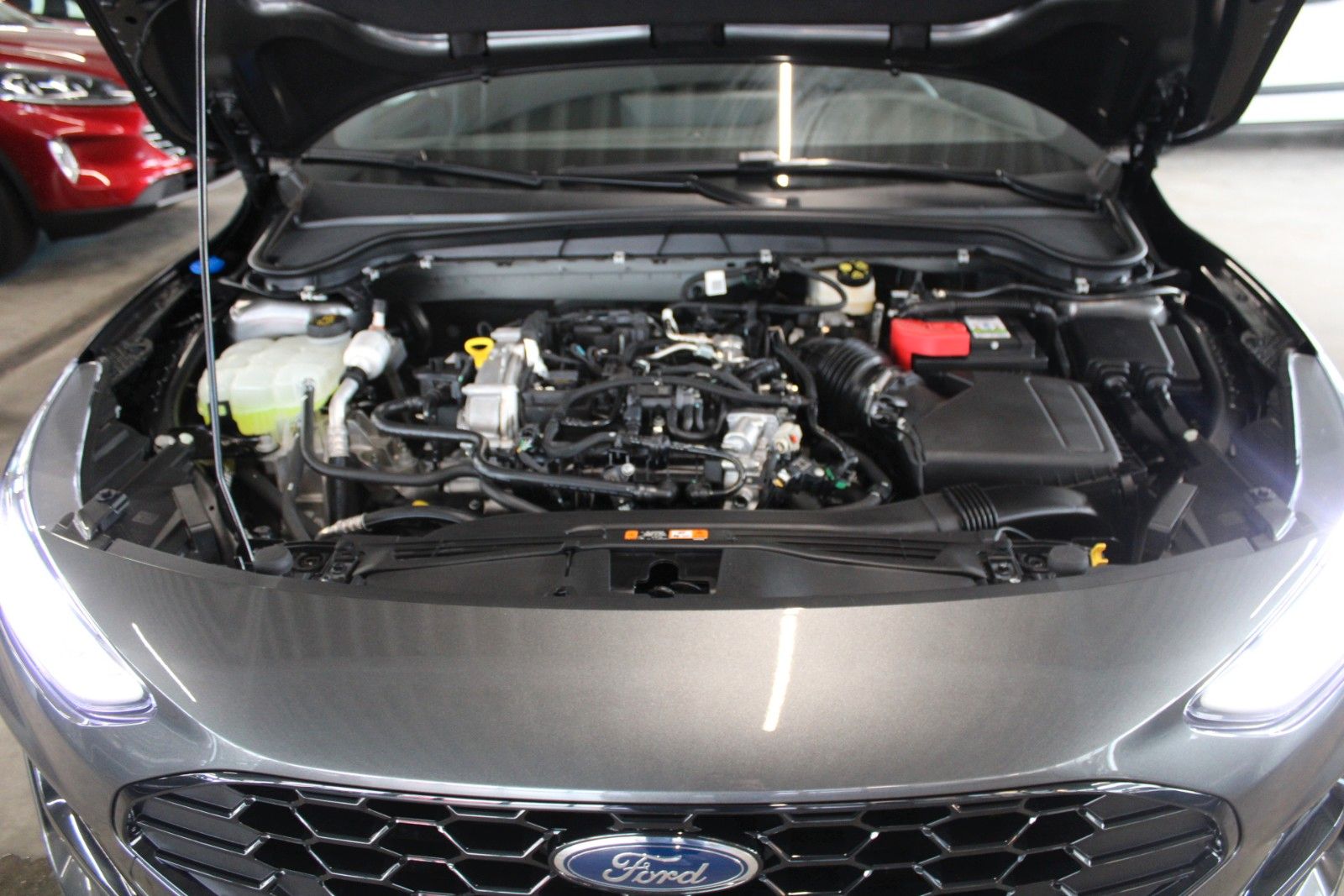 Fahrzeugabbildung Ford Focus ST-Line AHK GJR LED B&O ACC CAM SOFORT