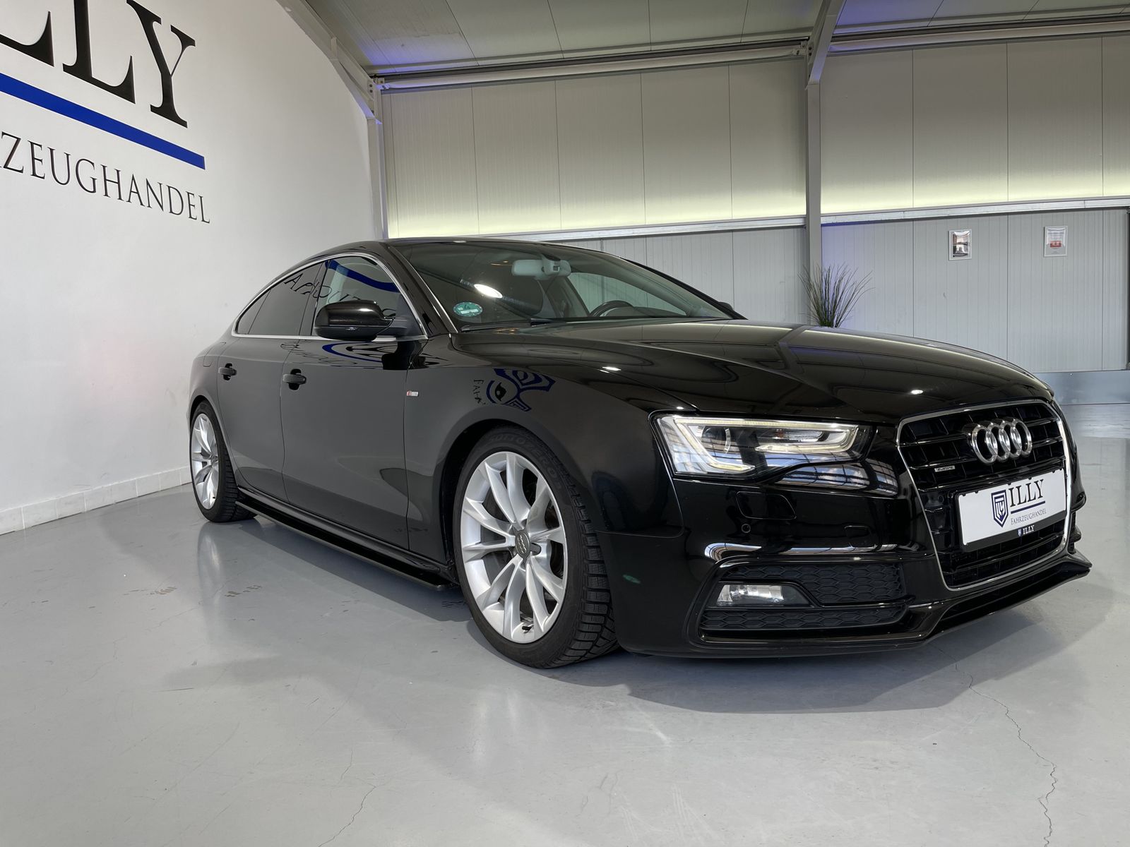 Fahrzeugabbildung Audi A5 3.0 TDI*Quattro*Leder*S-Line*Navi*Memory*20*