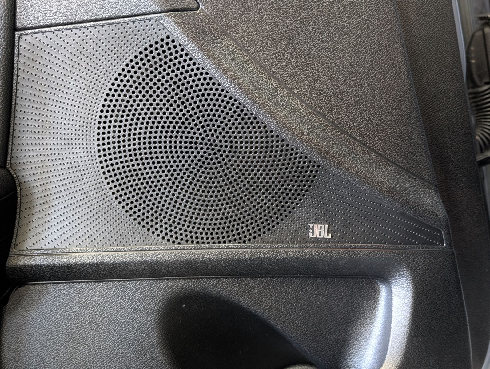 Fahrzeugabbildung Kia cee'd / Ceed 1.5 SW T-GDI Spirit SCC JBL KAM 7J