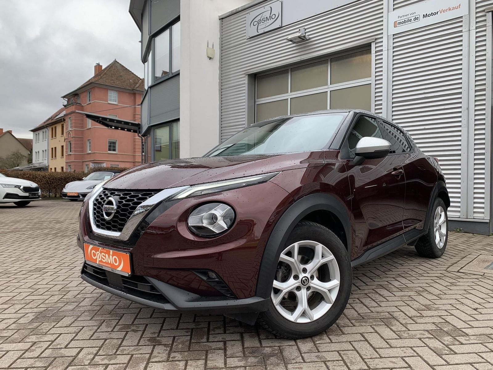NISSAN Juke