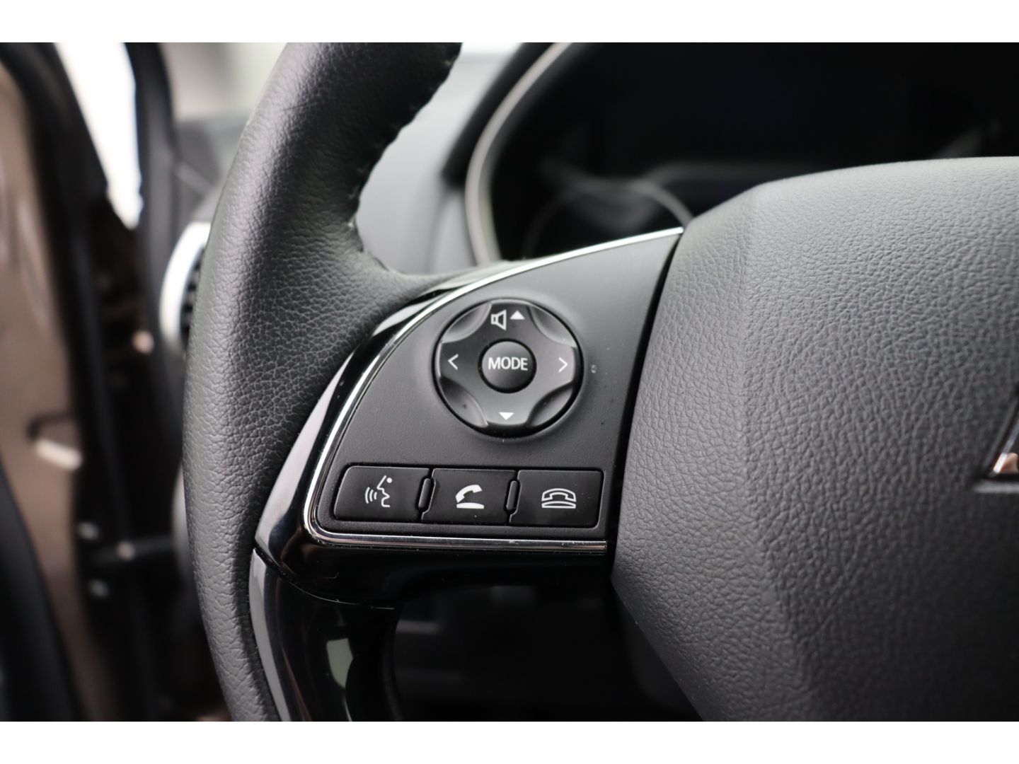 Fahrzeugabbildung Mitsubishi Eclipse Cross 1.5 Diamant Edition 2WD AppleCP