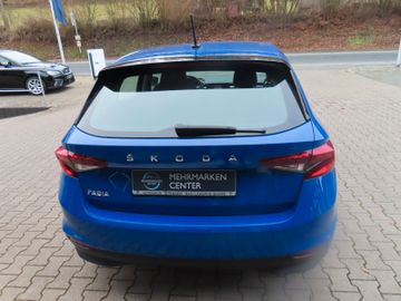 Fotografie 5 des Skoda Fabia Ambition 1.0 MPi Bluetooth SmartLink Touch