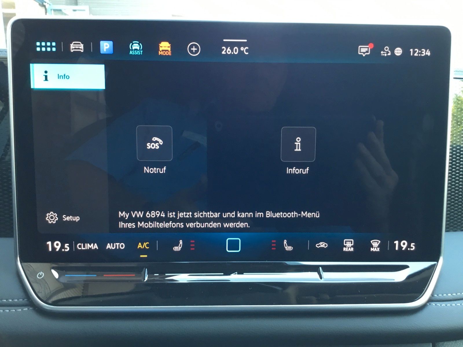 Fahrzeugabbildung Volkswagen Tiguan 1.5 eTSI DSG Life+AHK+360°+18"+LED+AppCon