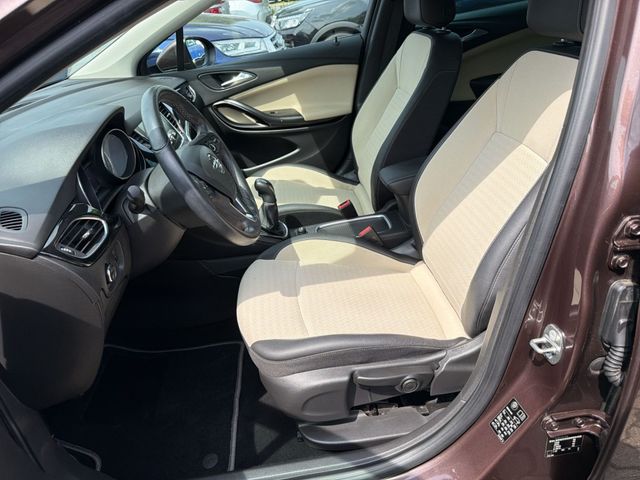 Opel ASTRA  INNOVATION 1.4 TURBO, 150PS