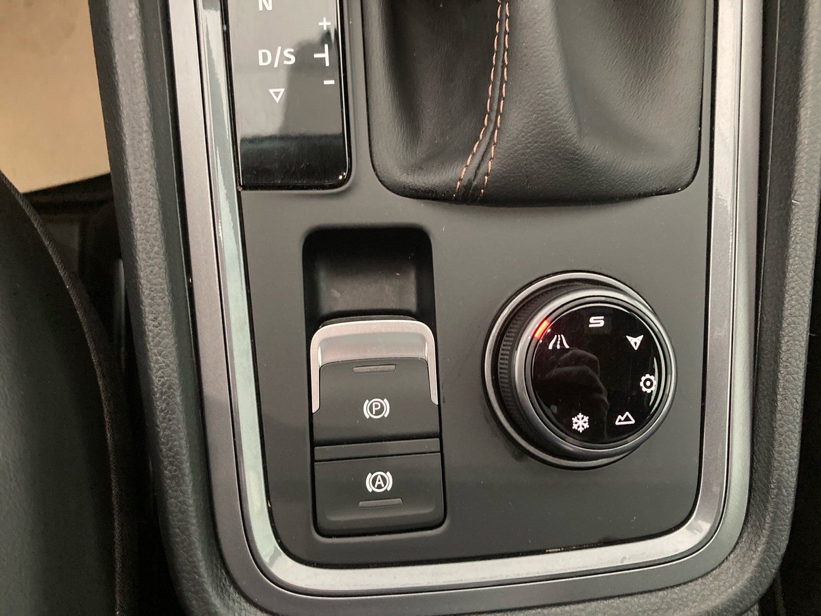 Fahrzeugabbildung CUPRA Ateca 2.0 TSI Edition VZ 4Drive *ACC*S-Dach*LED*