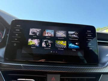 Skoda Kamiq Monte Carlo+LED+AppC+Pano+VirtualC