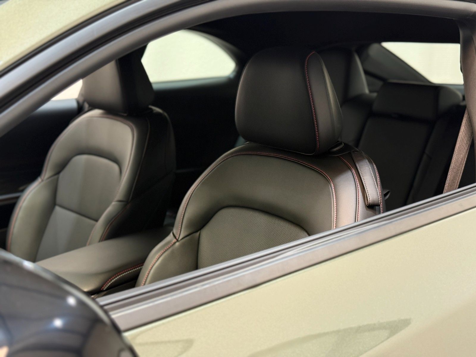Fahrzeugabbildung Dodge Charger R/T - 2 Door - SIXPACK - ALLRAD