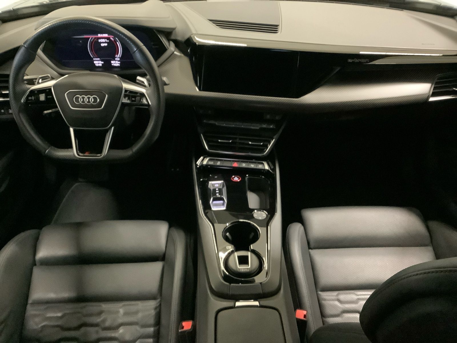 RS e-tron GT ,Headup,Nachtsicht,Allradlenkung,Ma