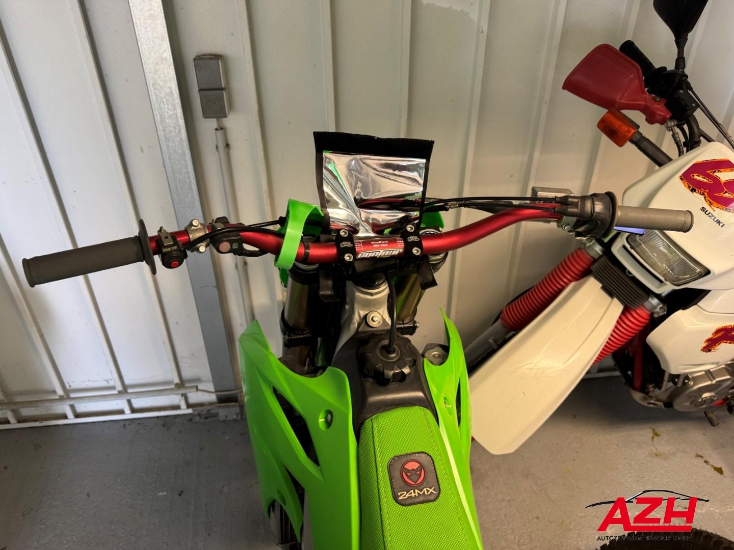 Kawasaki  2014 — engine 250 cm³, 45 HP (33kW)