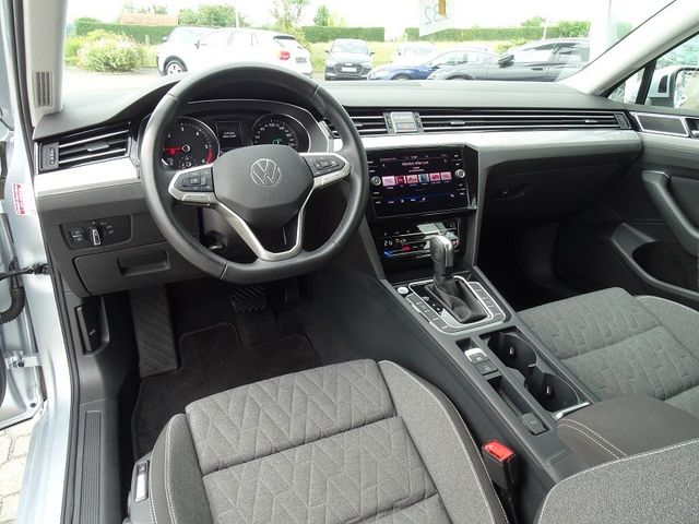 Passat Variant 2.0 TDI DSG Business - LED / Navi