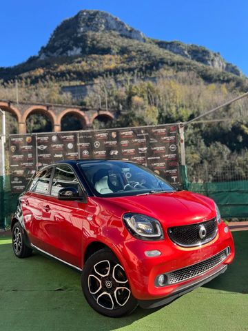 Smart ForFour 90cv TETTO/RETROCAMERA/BRACCIOLO