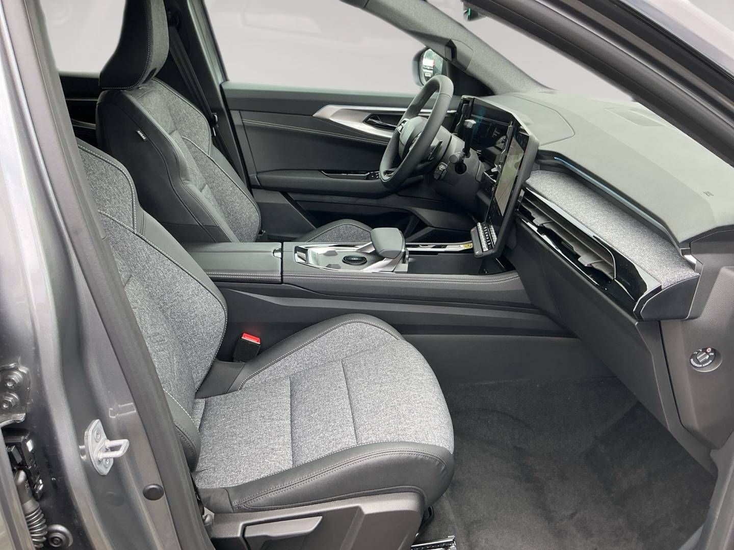 Fahrzeugabbildung Renault Austral Techno Full Hybrid E-Tech 200