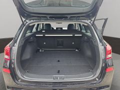 HYUNDAI i30 Advance Deluxe Navi LED ACC Klimaautom Musik