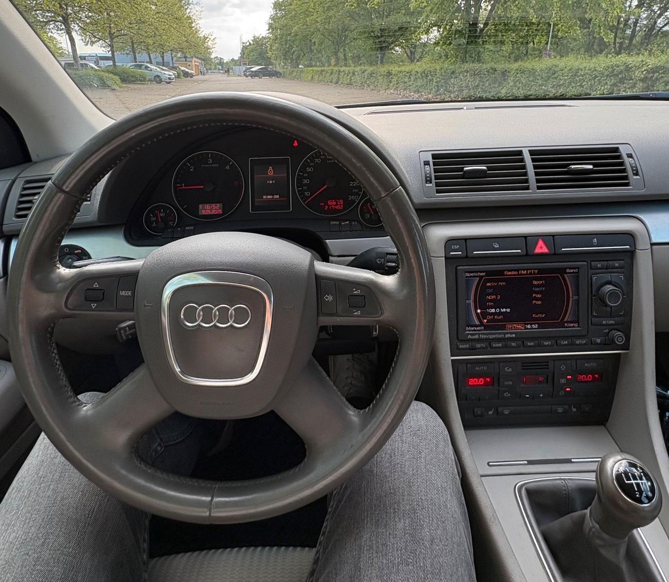 Audi A4 2007 — photo 6