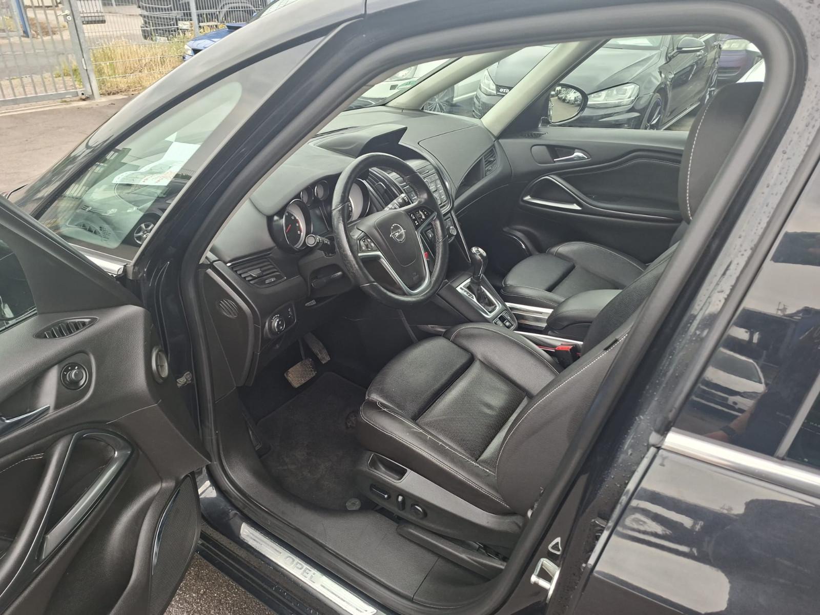 Opel Zafira 2015 — photo 5