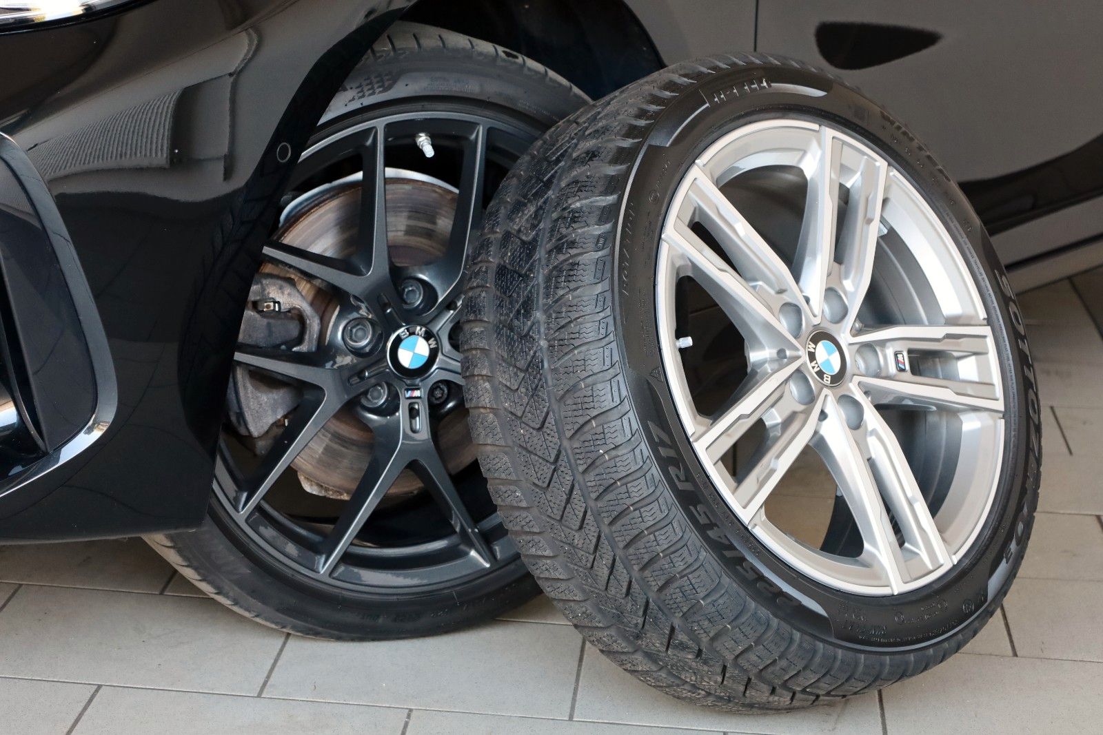 Fahrzeugabbildung BMW 120 i M Sport, T.Leder,Navi,LED,SH,Kamera,+WR