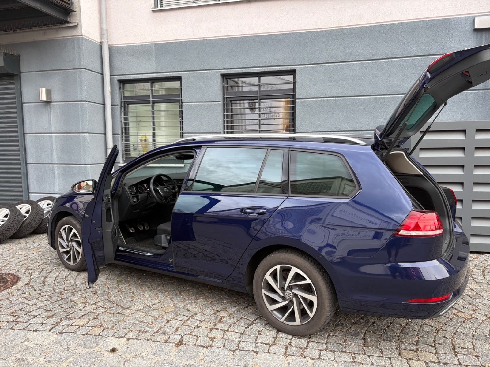 VW Golf