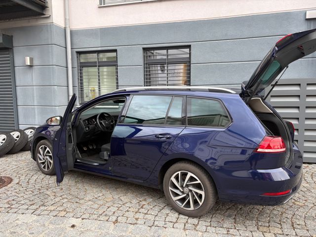VW Golf