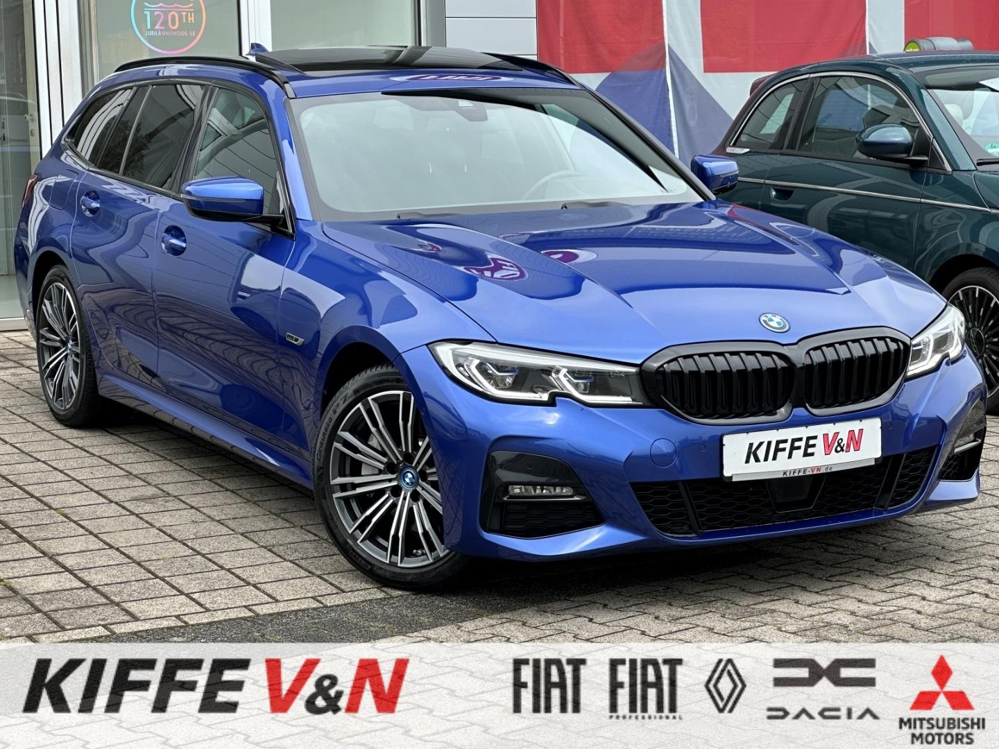 BMW 330 e Touring M SPORT MEMORY PANO ACC LASER HUD