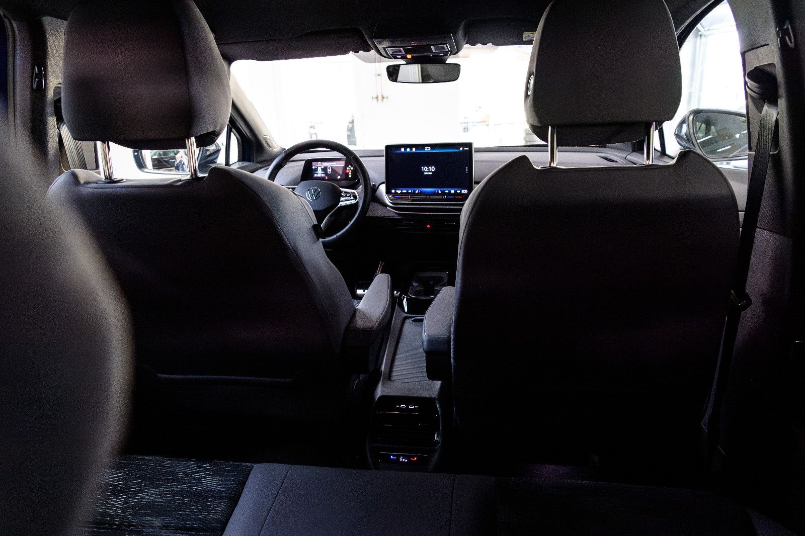 Fahrzeugabbildung Volkswagen ID.4 Pro IQ-LED+360°KAM+EASY-OPEN+NAV+ACC+WÄRMEP