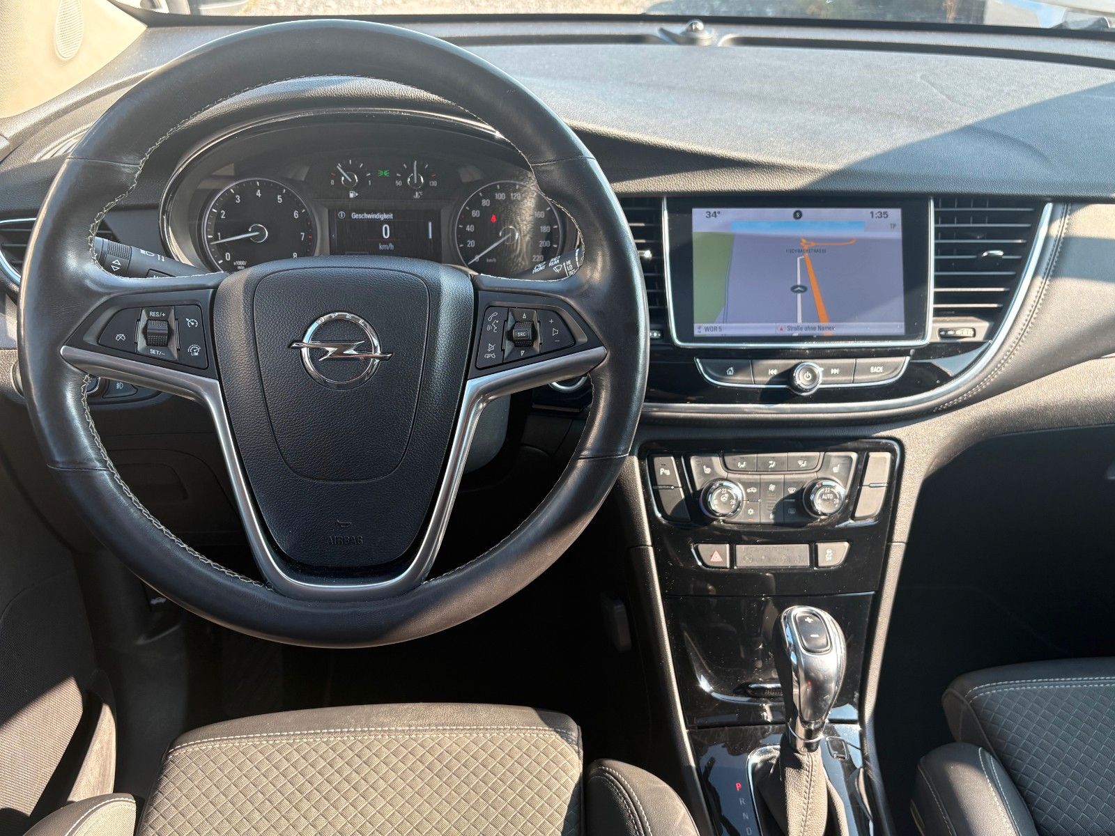 Fahrzeugabbildung Opel Mokka X 1.4 Innovation Aut. Navi LED SPORTSITZE