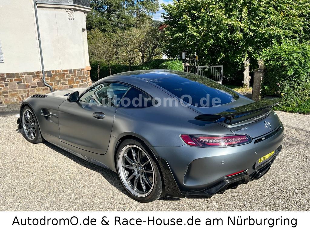 Mercedes-Benz AMG GT R