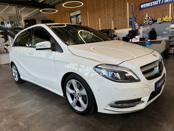 Mercedes-Benz B 180 *KLIMA*SZHZ*LEDER*NAV*PDC*SPUR*TOTWINKEL