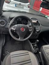 Fiat Punto 1.4 Automatik, Baujahr 2011  U... - Fiat Punto: Automat