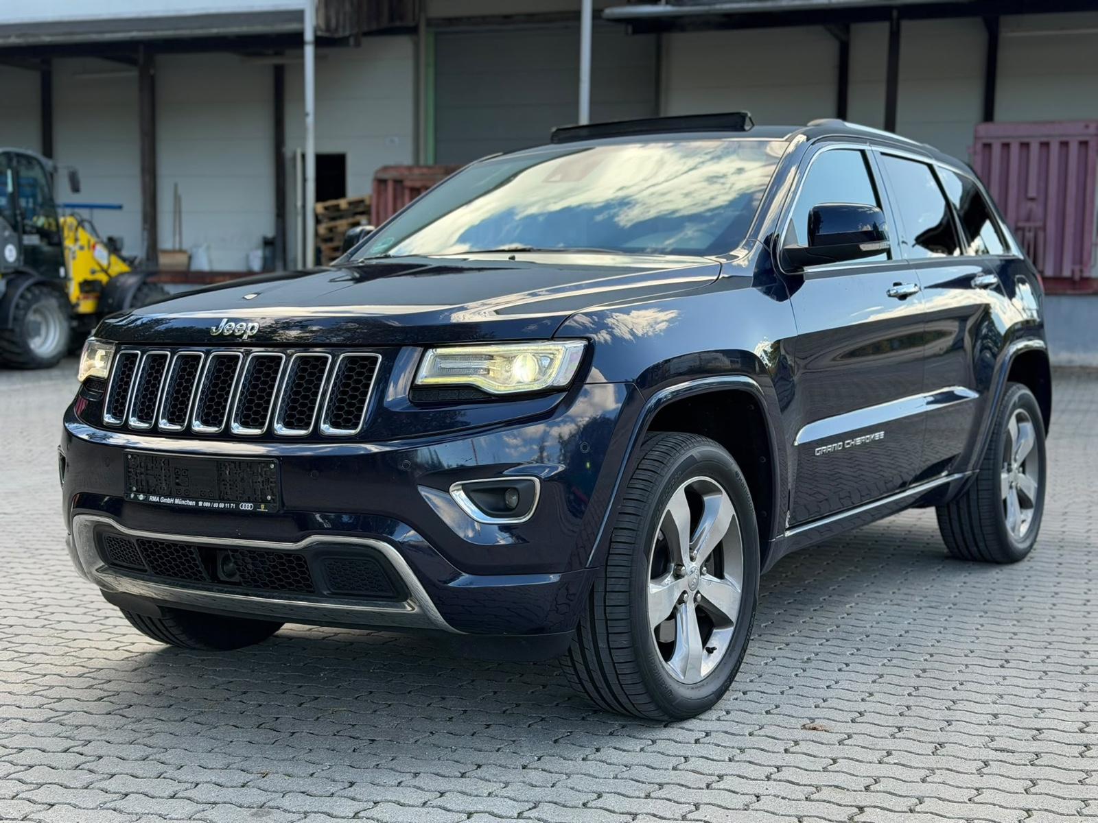 Jeep Grand Cherokee Overland 3.0 V6 CRD 250 ch BVA 4x4 / 162 000 km / Toit panoramique / Cuir Nappa / Caméra / Attelage