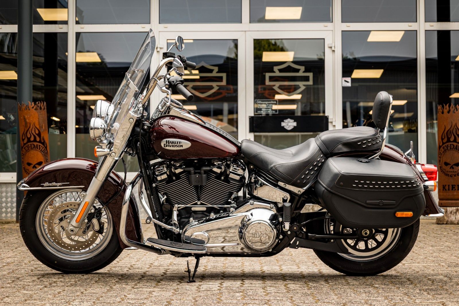 Fahrzeugabbildung Harley-Davidson Softail Heritage FLHCS 114 CUI -NEUWERTIG -