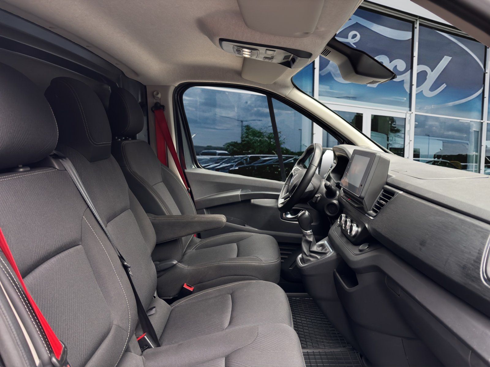 Fahrzeugabbildung Renault Trafic  L2H1 3,0t Komfort