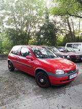Opel Corsa B 1.0 12V  TÜV & Service neu  - Opel Corsa aus 2000: B