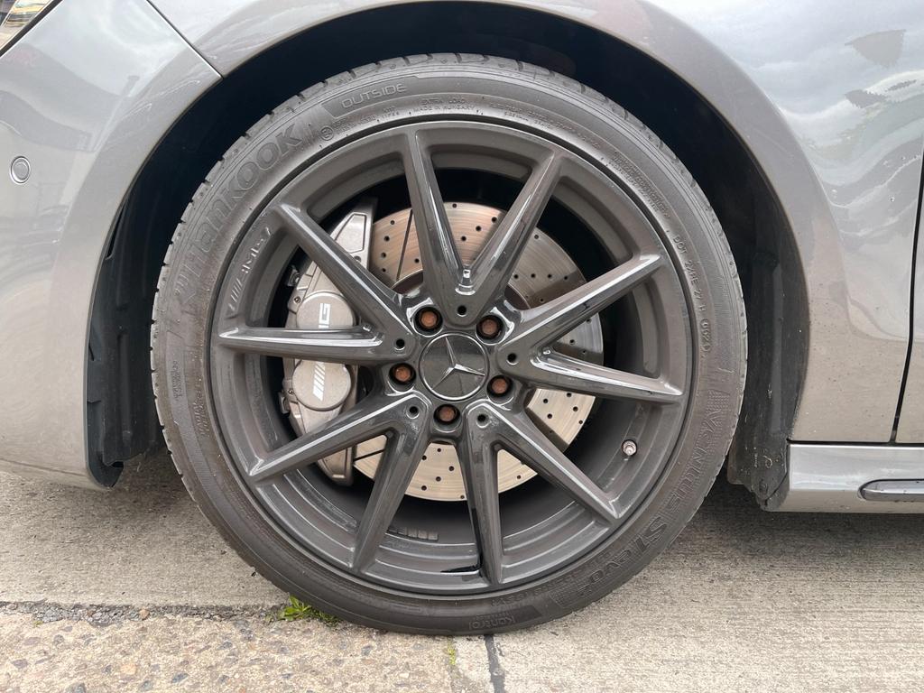 Mercedes-Benz CLA 45 AMG